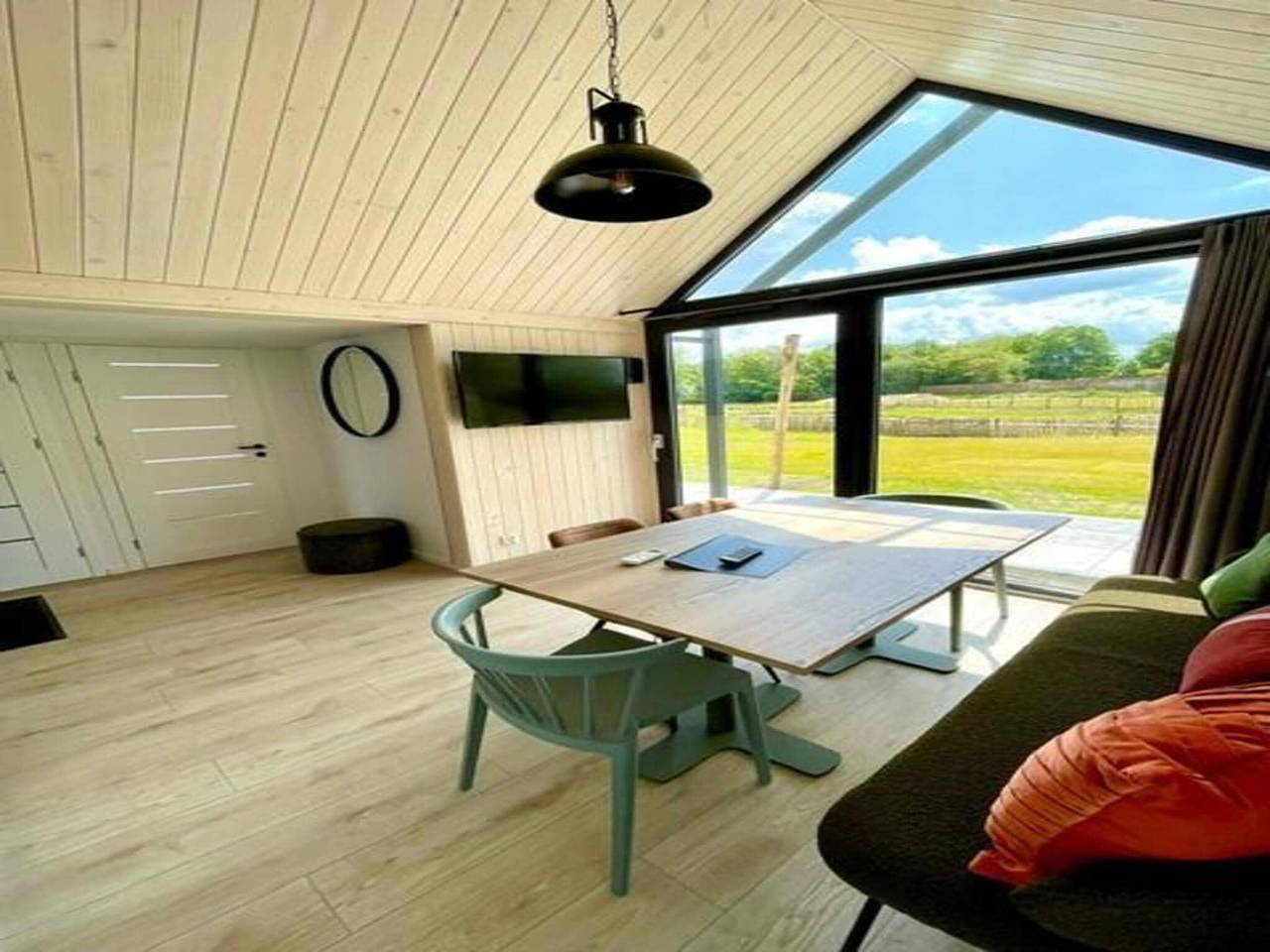 Gemütliches Ferienhaus am Angelteich in Hardenberg, Regio Zwolle
