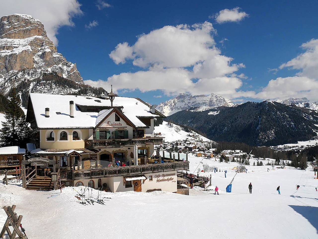 Hotel Luianta - Doppelzimmer in Colfosco, Corvara in Badia