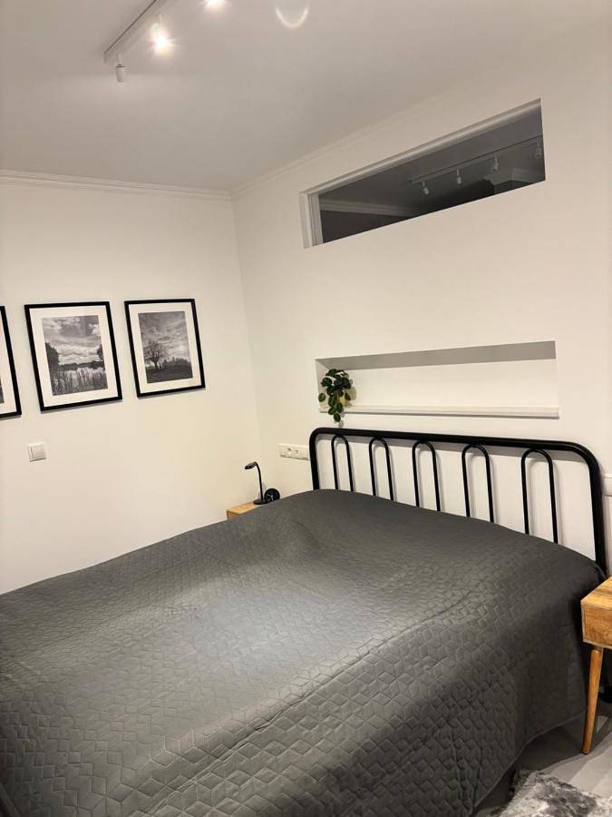 Ferienwohnung für 3 Personen, mit Terrasse und Garten in Kruft