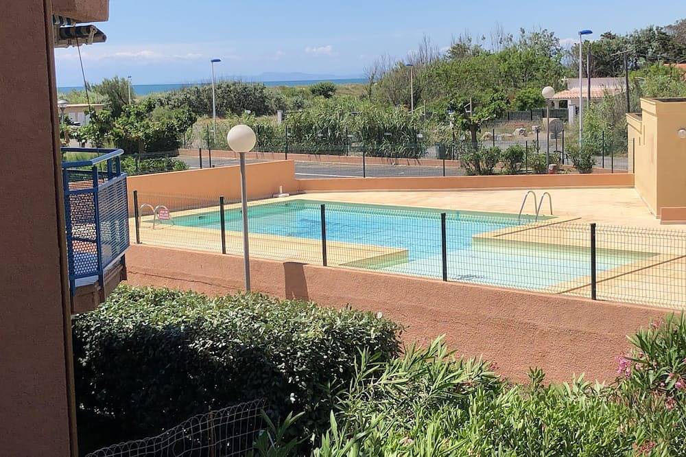 Apartamento entero, T2 beachfront apartment in Vias Plage, Vias