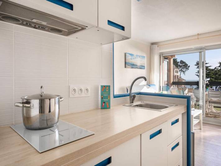 Gîte pour 4 personnes, avec balcon, adapté aux familles dans Plage de La Birochère - 3