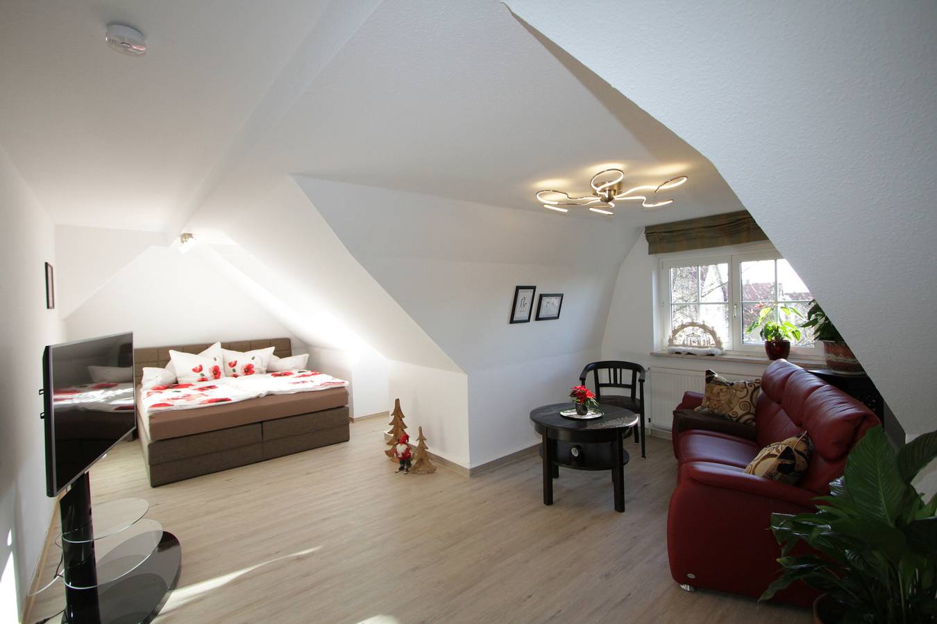 Ganze Ferienwohnung, Ferienwohnung & Apartment Kunsthaus Penthouse in Nordhausen, Harzvorland