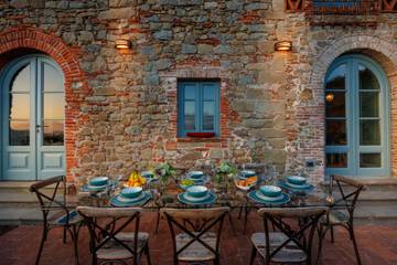 Villa for 12 Guests in Lucca, Lucca Province, Picture 4