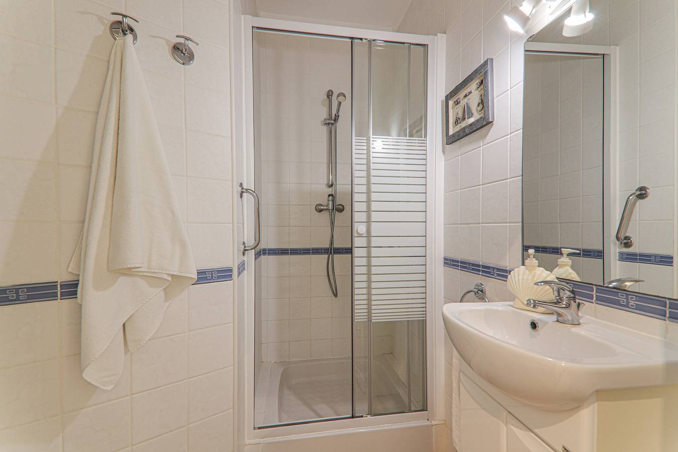 Charmant Appartement "Sail Away" aan het Strand met Uitzicht op Zee & Balkon, foto 14