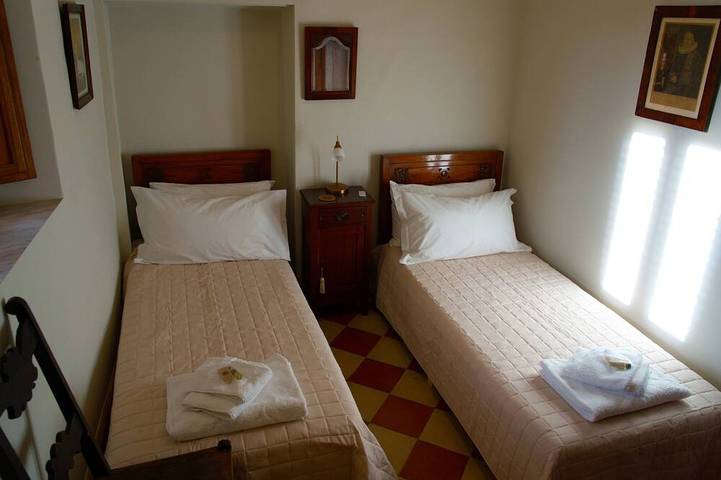 Entire apartment, The Poets' Retreat - Step Back in Time Relax in Elegance in Sulmona, L'Aquila Province