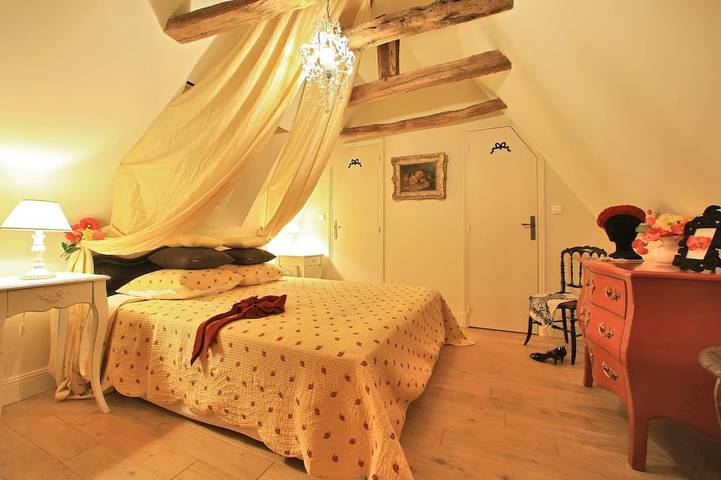 Location de vacances pour 9 personnes, avec jardin ainsi que jacuzzi et terrasse, animaux acceptés à Marcillac-Saint-Quentin - 3