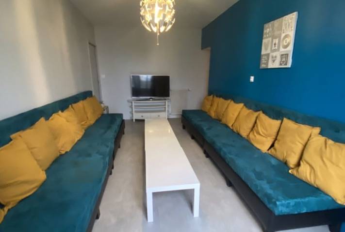 Gîte pour 15 personnes, avec jardin et jacuzzi ainsi que sauna et terrasse à Mortagne-sur-Sèvre - 3