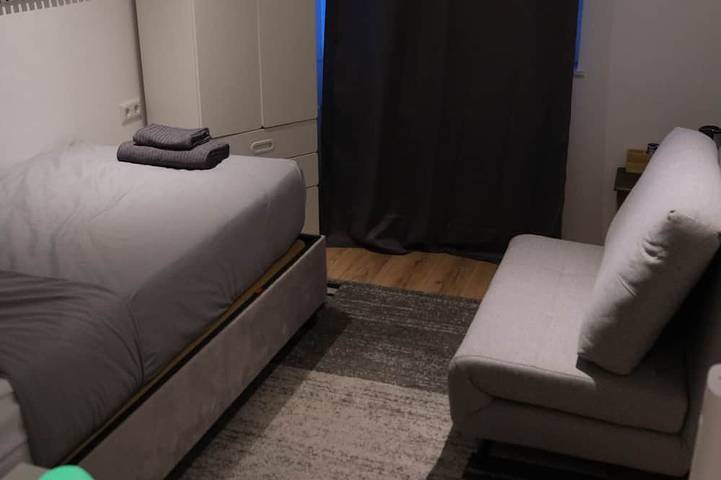 Urban Room Vienna - Slim in Gerasdorf bei Wien, Wien-Umgebung