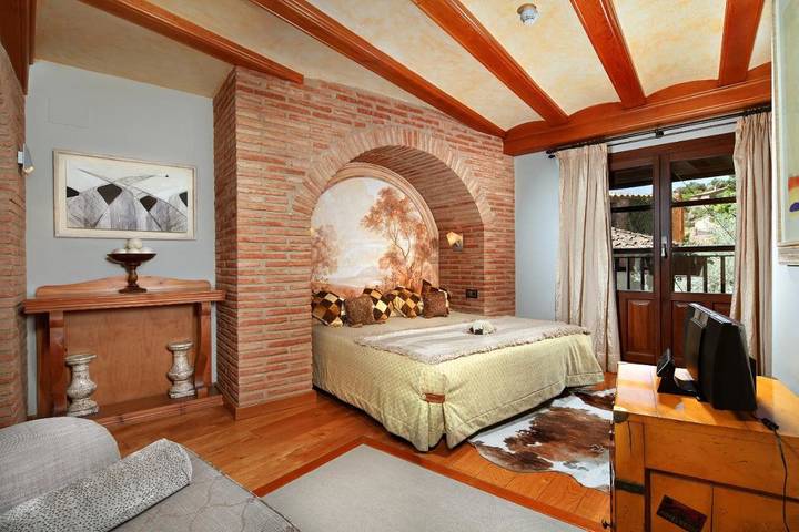 Hôtel pour 2 personnes, avec jacuzzi et balcon à Alquézar - 2