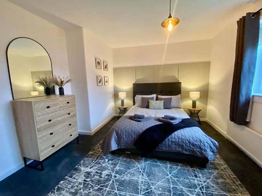 Appartement entier, Three-Bedroom Apartment in Hamilton, South Lanarkshire