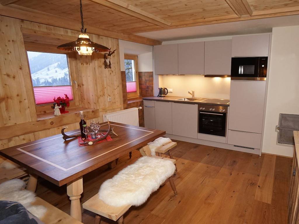 Jogglelerhof Comfortabele vakantiewoning in Finkenberg, Tux