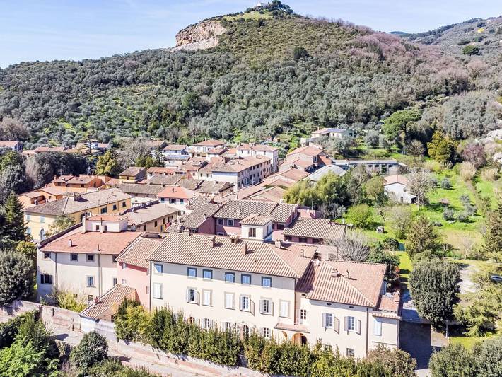 Location de vacances pour 9 personnes, avec jardin dans San Giovanni alla Vena