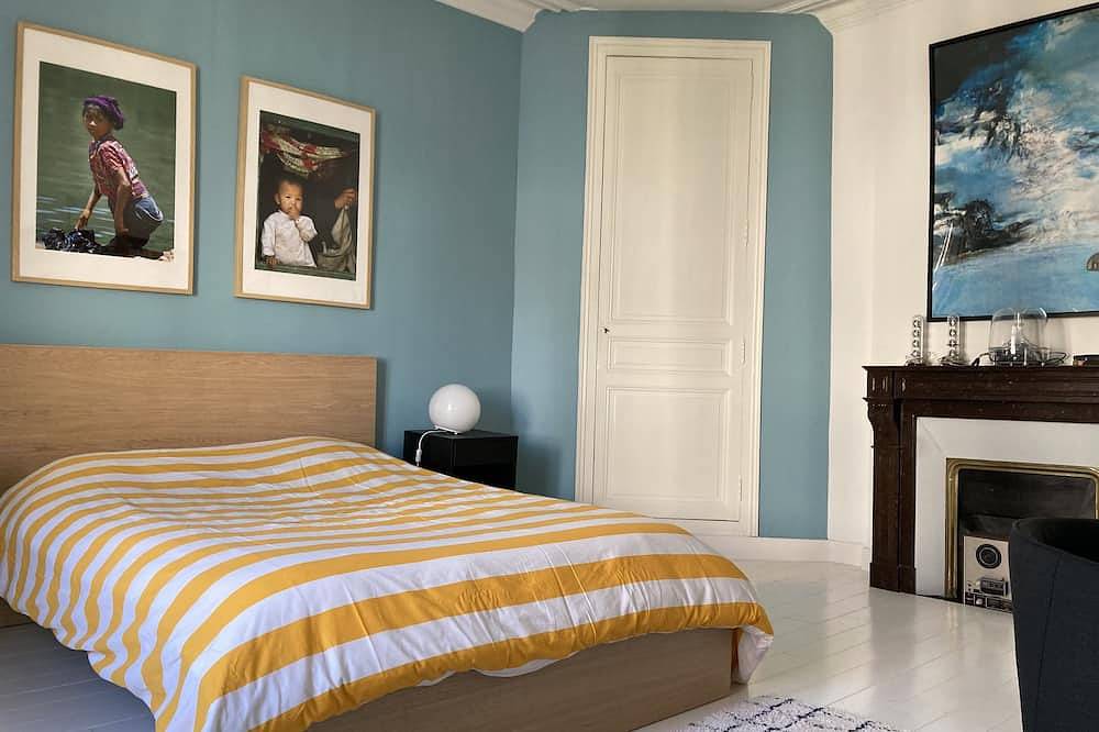 300 m2 family home with garden and swimming pool, in the center of Tours in Tours, Tours und Umgebung