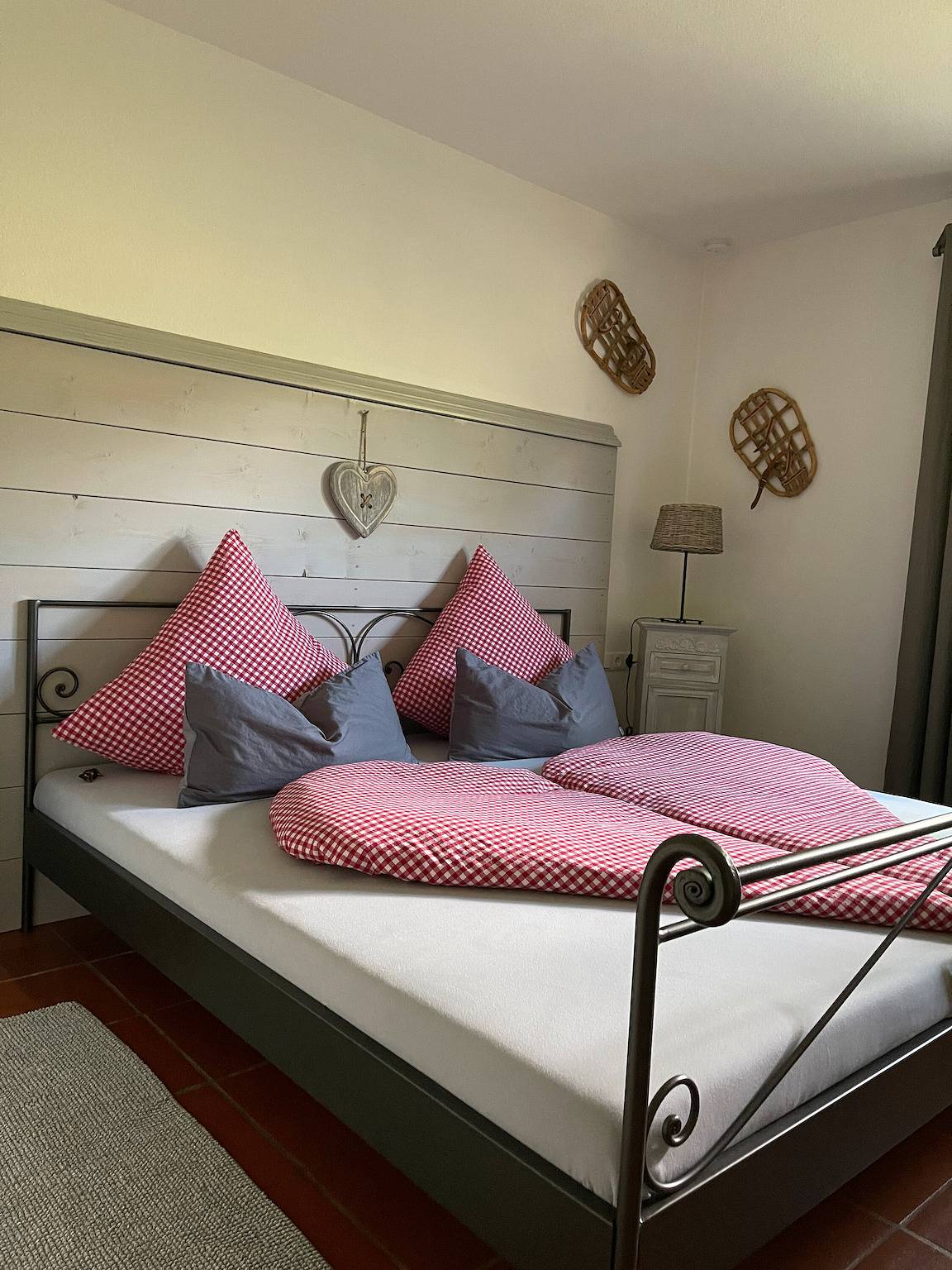 Ganze Wohnung, Ferienwohnung 'Alpenherz' mit Bergblick, privater Terrasse und Wi-Fi in Ettensberg (Blaichach), Blaichach