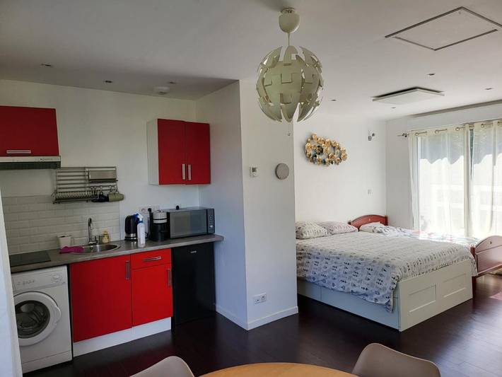 Gîte pour 4 personnes, avec Terrasse et Jardin à Jossigny
