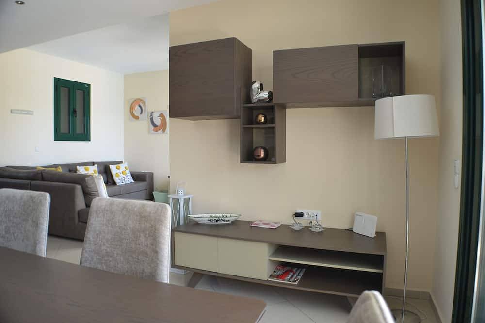 Beautiful Modern Cretan Villa overlooking the Mirabello Bay in Elounda, Lasithi