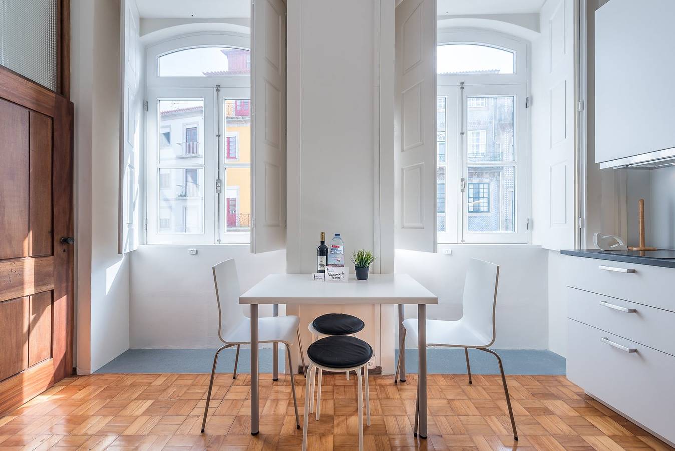 Entire apartment, Guestready - Clerigos-Virtudes Apartments in Miragaia (Porto), Porto