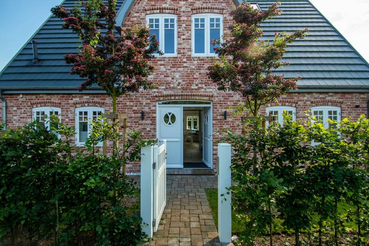 Ferienhaus für 6 Personen, mit Terrasse und Sauna sowie Garten in Oldsum - 3
