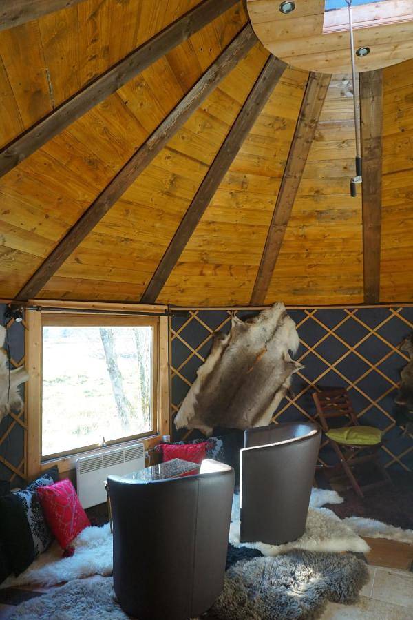 Private Yurt with Shared Bathroom in Hardangerfjord
