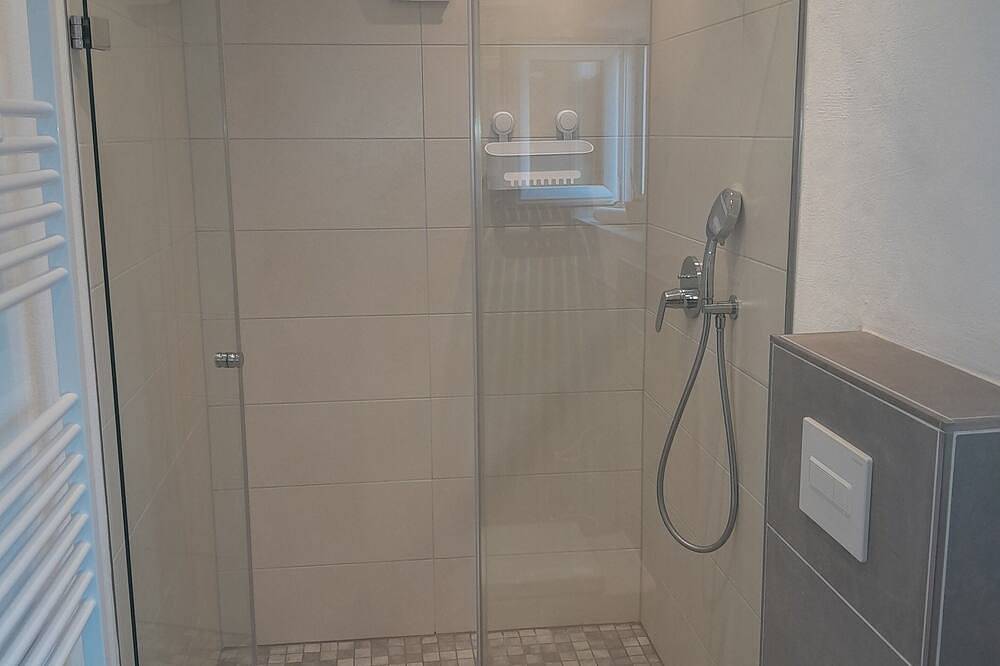 Ganze Wohnung, Schöne und große Wohnung zum entspannen in Detmold, Kreis Lippe