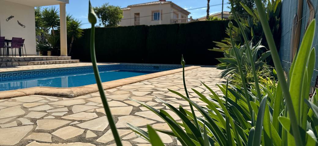 Location de vacances pour 6 personnes, avec jardin et terrasse à Els Poblets - 4