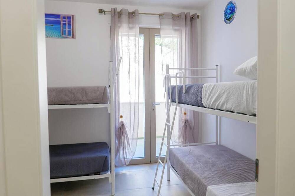 Ganze Wohnung, Edy Sweet House - Apartment with terrace near the sea in Castro in Castro Marina, Salento