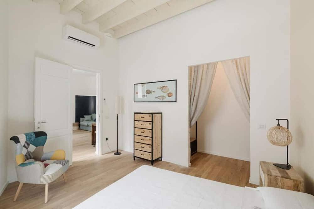 Entire apartment, Bassamarea - A surprise in the center of Carloforte in Carloforte, Carbonia-Iglesias Province