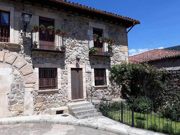 Casa rural para 9 personas, con jardín y vistas - 1