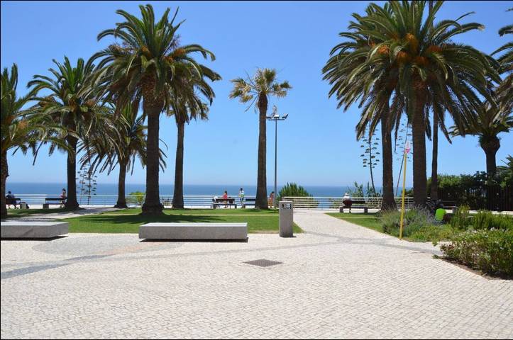 Appartement entier, Appartement 'Beachfront T1' avec balcon et Wi-Fi in Armação de Pêra (costa), Armação de Pera