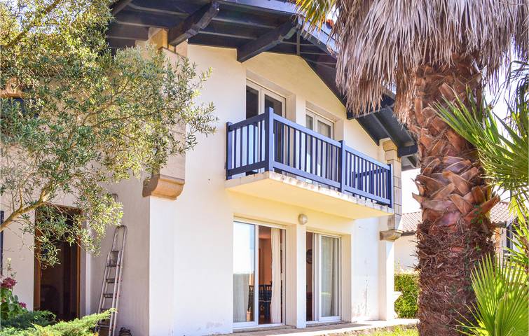 Location de vacances pour 6 personnes, avec Terrasse et Jardin à Hendaye