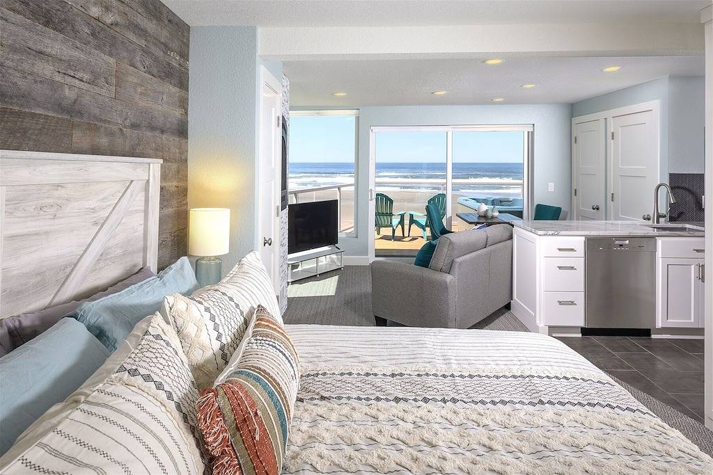 Ganze Wohnung, Brandneu!! Am Strand, Strand vor Ort, Kamin, Whirlpool (ehemals: Seashells) in Lincoln City, Devils Lake (OR)