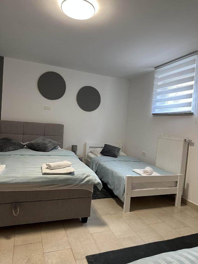 Ganze Wohnung, One-Bedroom Apartment in Postojna, Innerkrain-Karst