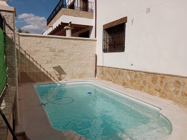 Casa rural para 8 personas, con Balcón/Terraza además de Jardín y Vistas en Aldeaquemada - 2