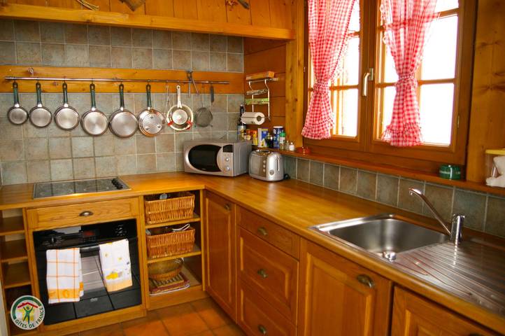 Gîte pour 11 personnes, avec jardin et terrasse, animaux acceptés à Villard-Reculas - 3