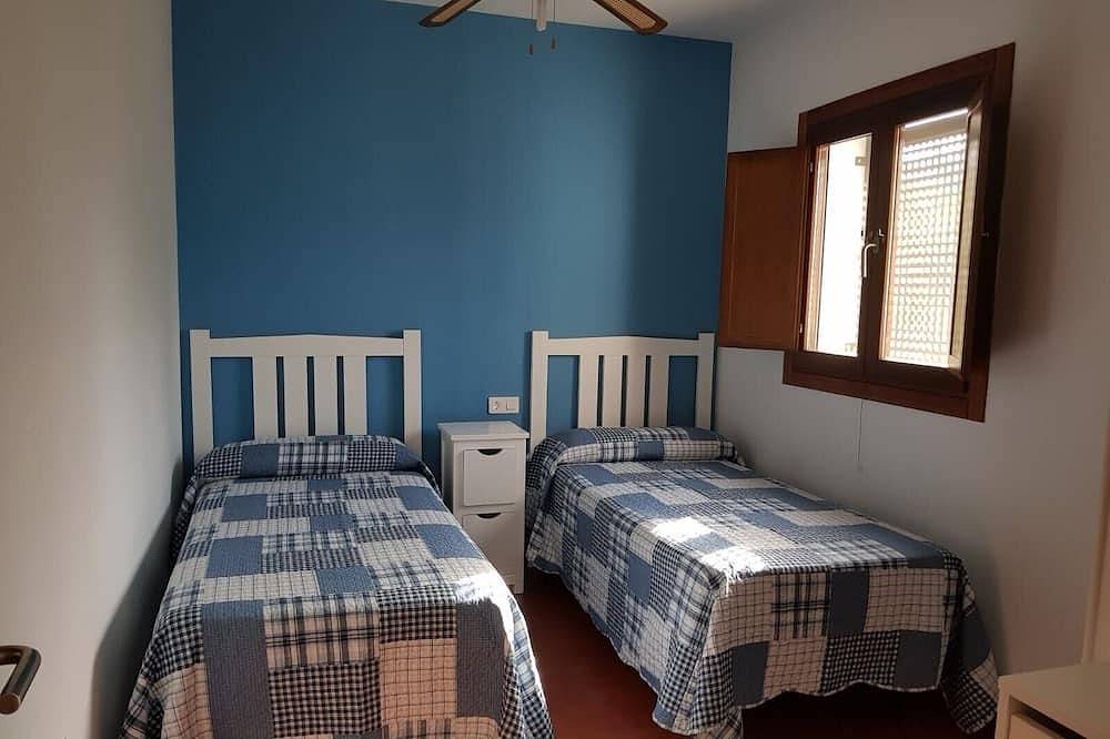 House with 3 bedrooms and 3 bathrooms, private pool, large solarium in Rodalquilar in Níjar, Costa de Almería