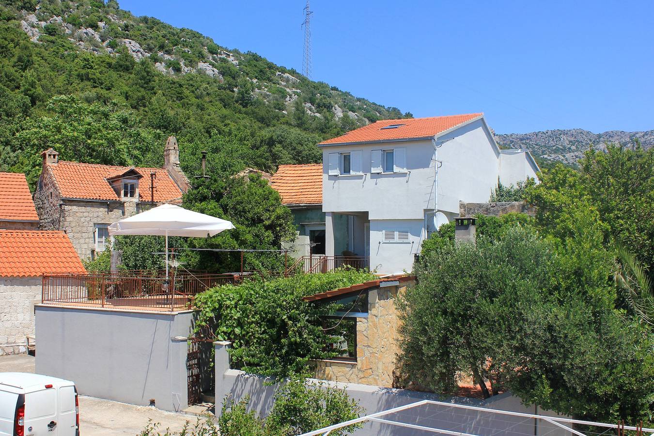Komforna kuća s terasom i pogledom na more Orebić, Pelješac K-10165 in Orebic, Dubrovačko-neretvanska županija