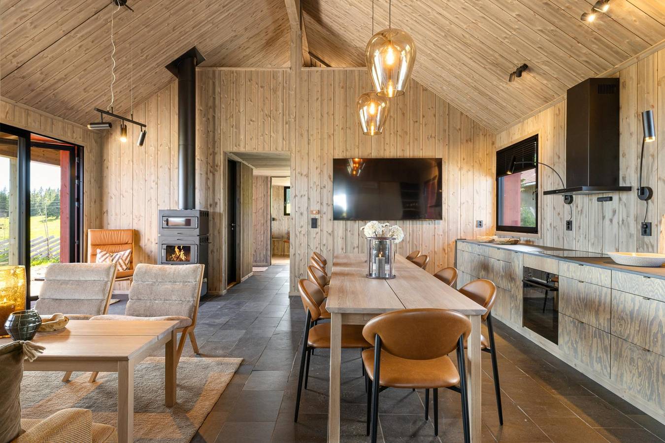 Ferienhaus für 12 Personen mit Terrasse in Løten