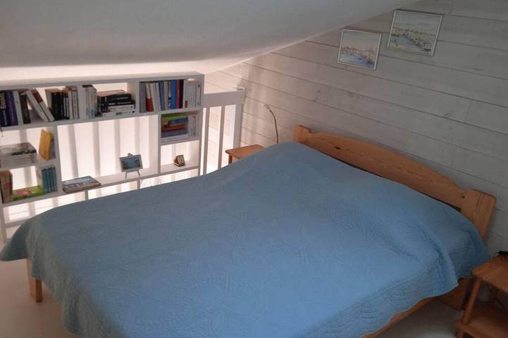 Location de vacances pour 4 personnes, avec terrasse ainsi que jacuzzi et piscine dans Plage De L Arneche Meschers Sur Gironde - 2