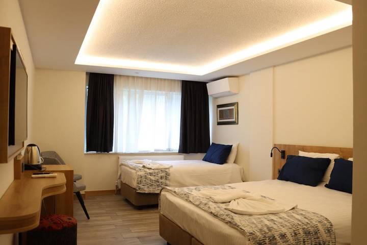 Hotel para 2 personas, con vistas y jardín - 1