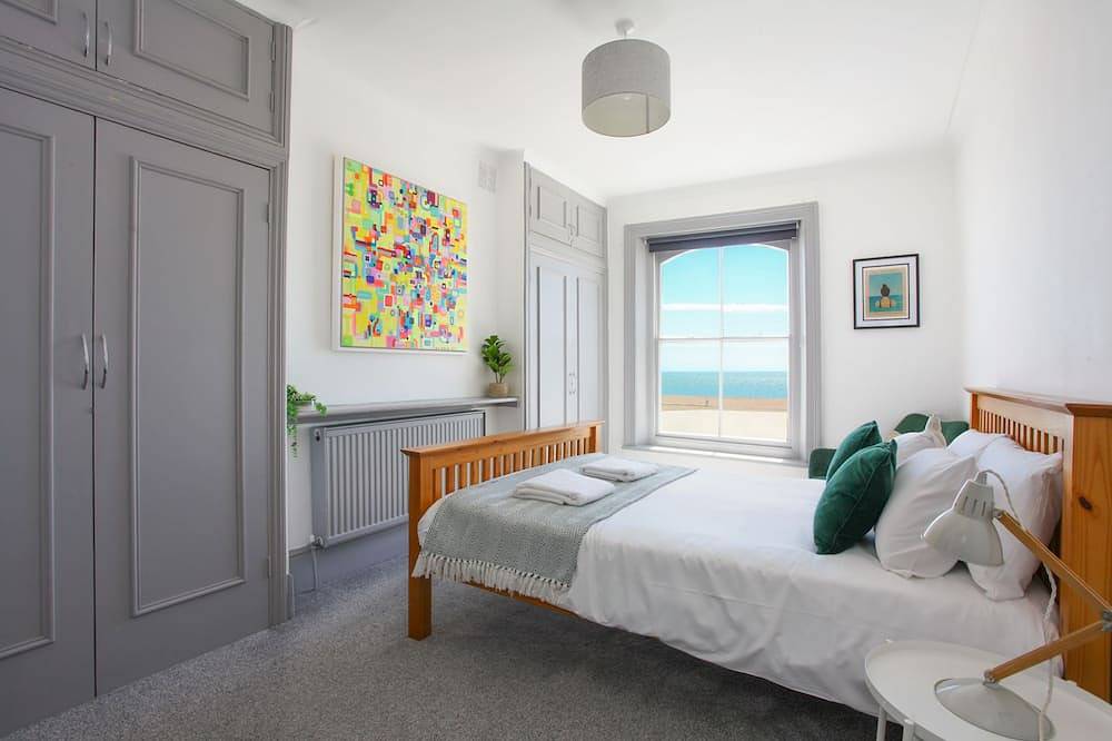 Apartment for 5 People in Folkestone, Kent