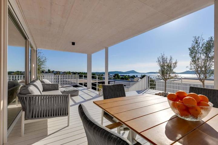 Villa pour 6 personnes, avec piscine ainsi que jacuzzi et balcon, adapté aux familles à Drage (Pakoštane) - 2