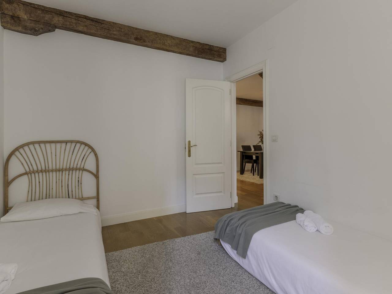 Nice and cozy next to Unamuno Square, foto 11