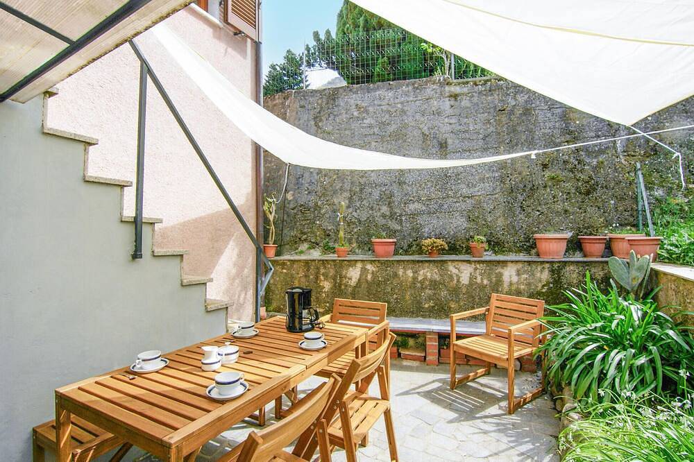 Schönes Haus in Azzano mit Wlan in Seravezza, Italienische Riviera