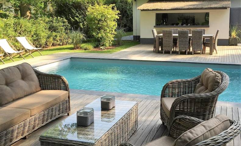 Chambre d’hôte pour 2 personnes, avec Balcon et Terrasse ainsi que Jardin et Piscine au Touquet-Paris-Plage