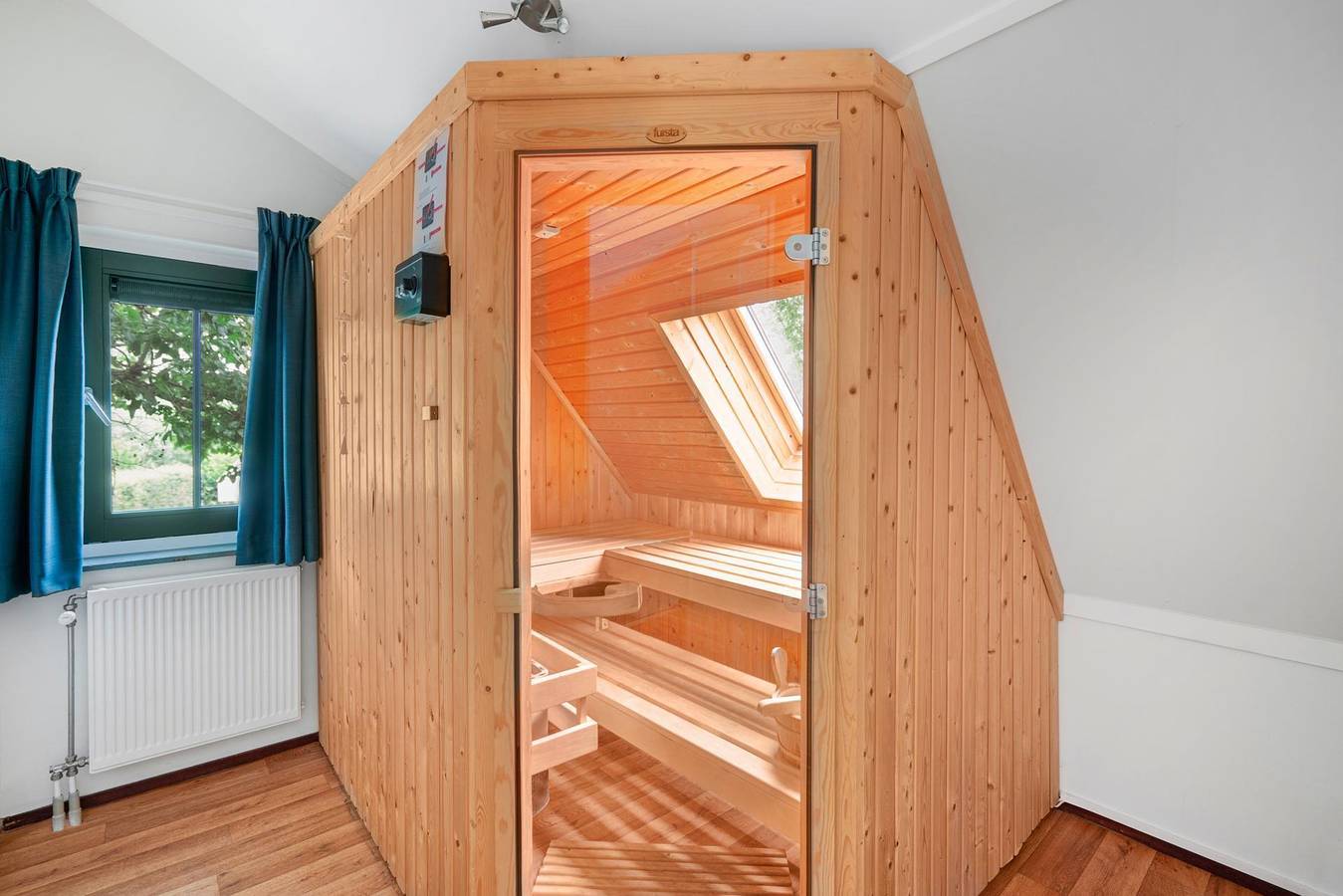 Europarcs Koningshof — Koningshoeve Whirlpool 4 Personen in Aagtdorp, Noord-Holland - Nordseeküste