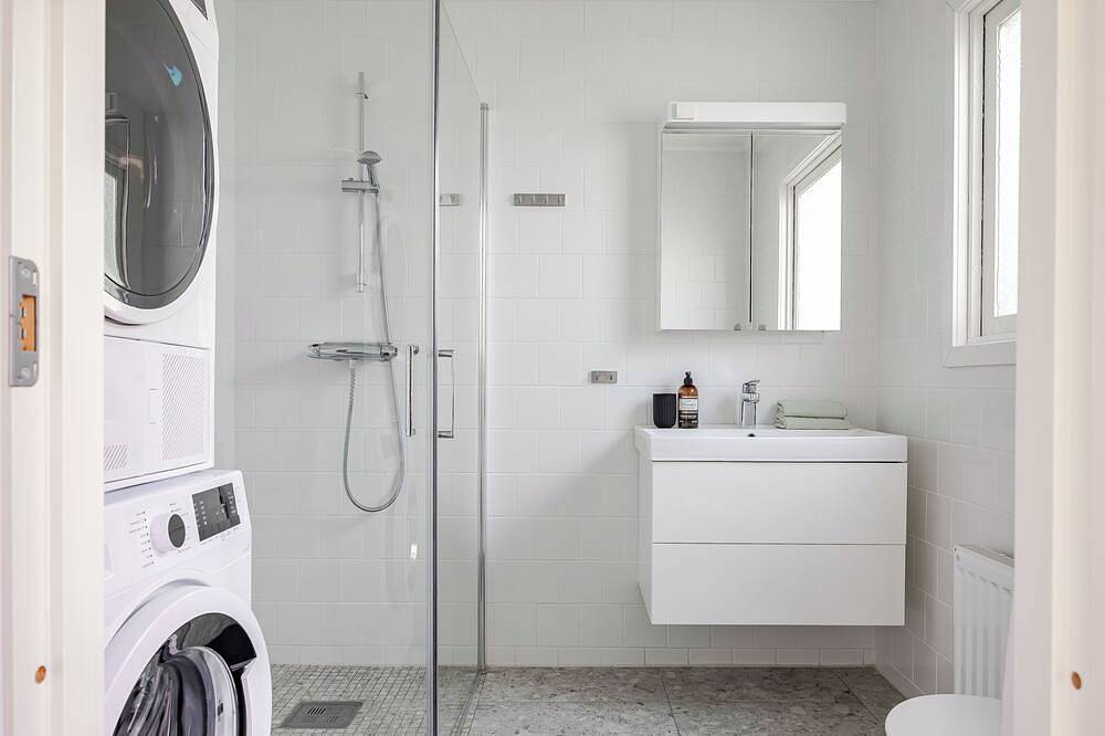 Large Family Home Near The Ocean With Big Patio in Toftenäs, Norra Västkusten