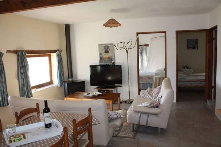 Location de vacances pour 4 personnes, avec jardin et piscine, animaux acceptés à Roquecor - 2