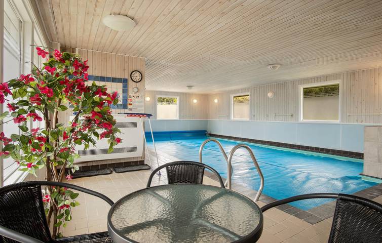 Ferienhaus für 12 Personen, mit Terrasse und Whirlpool sowie Pool und Sauna in Bønnerup Strand - 4