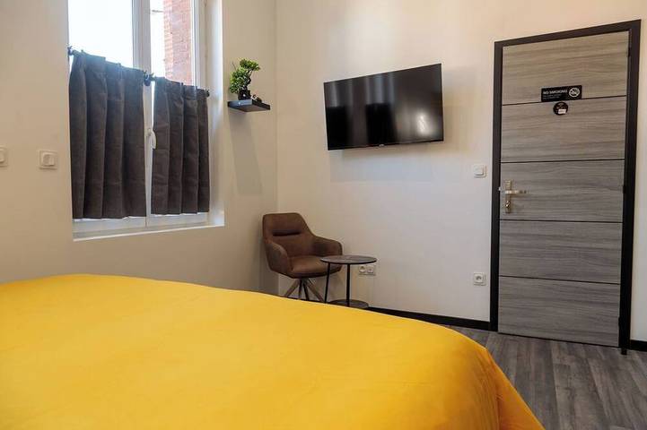 Apartamento entero, Delightful  1-Room Apartment in welcoming Valenciennes neighborhood in Valenciennes, Región de Valenciennes