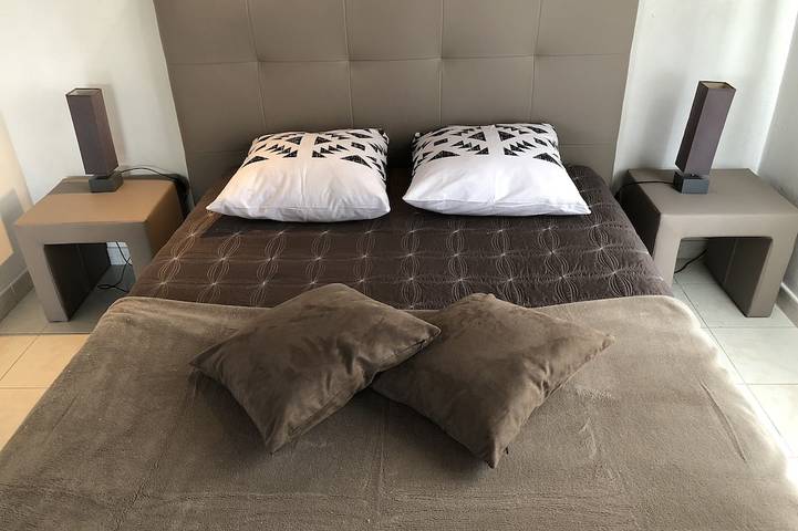 Location de vacances pour 6 personnes, avec terrasse et jardin, animaux acceptés dans Plage de Fautea - 4